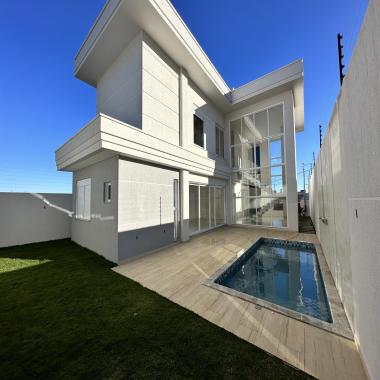 CASA DE ALTO PADRÃO / localizada em Passo Fundo
