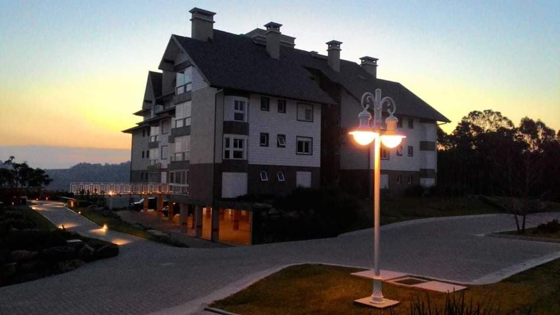 APARTAMENTOS NO CONDADO DI ALPHAVILLE / 1, 2 ou 3 dormitórios, em Gramado - RS