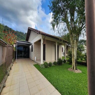 CASA EM ROLANTE / ótimo bairro, área total de aproximadamente 480m²