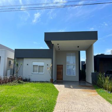 CASA DE ALTO PADRÃO / localizada em Xangri-lá